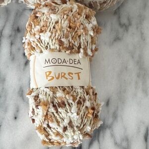 Moda Dea Burst Multi-Tone Bouclé Yarn - Cream & Tan (Lot of 4) NWT